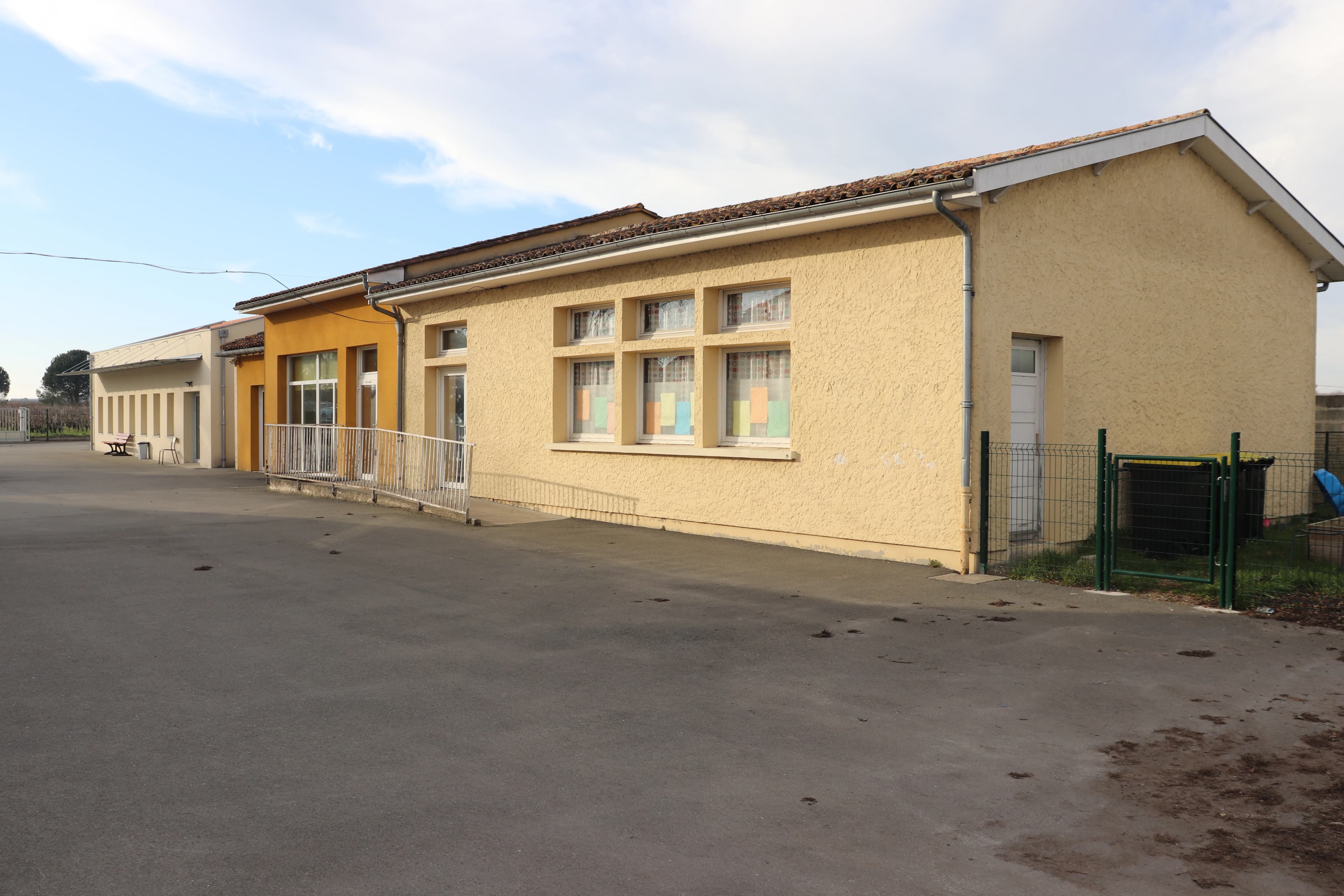 École